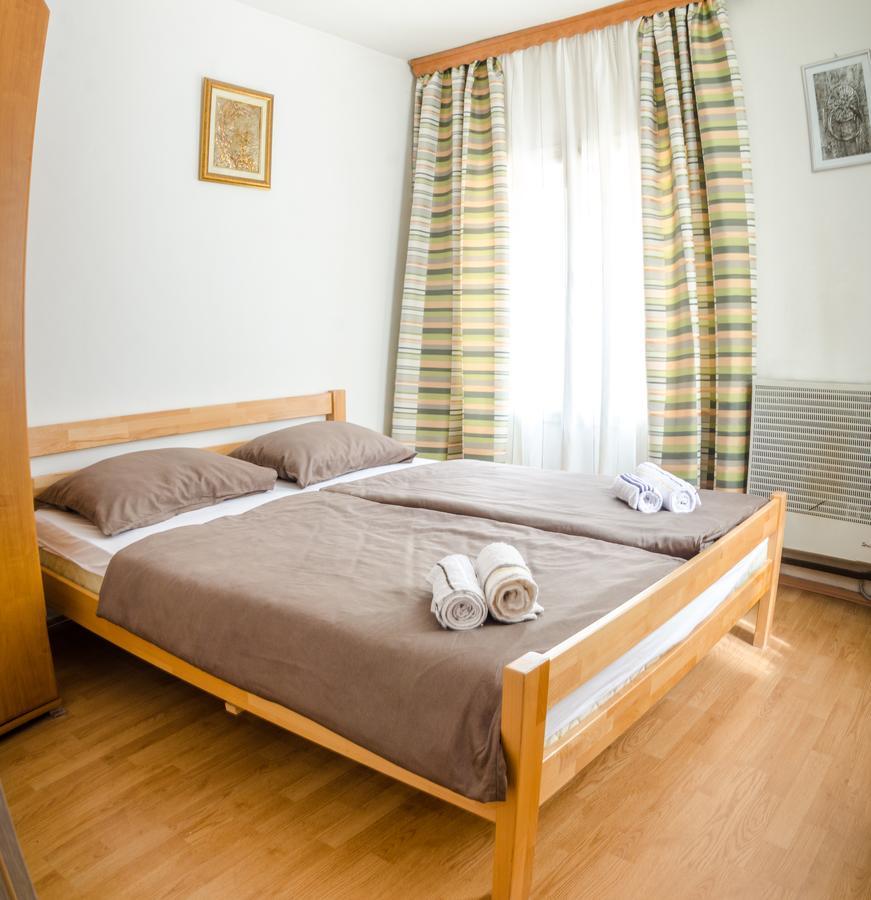 Guesthouse Unique Sarajevo Luaran gambar